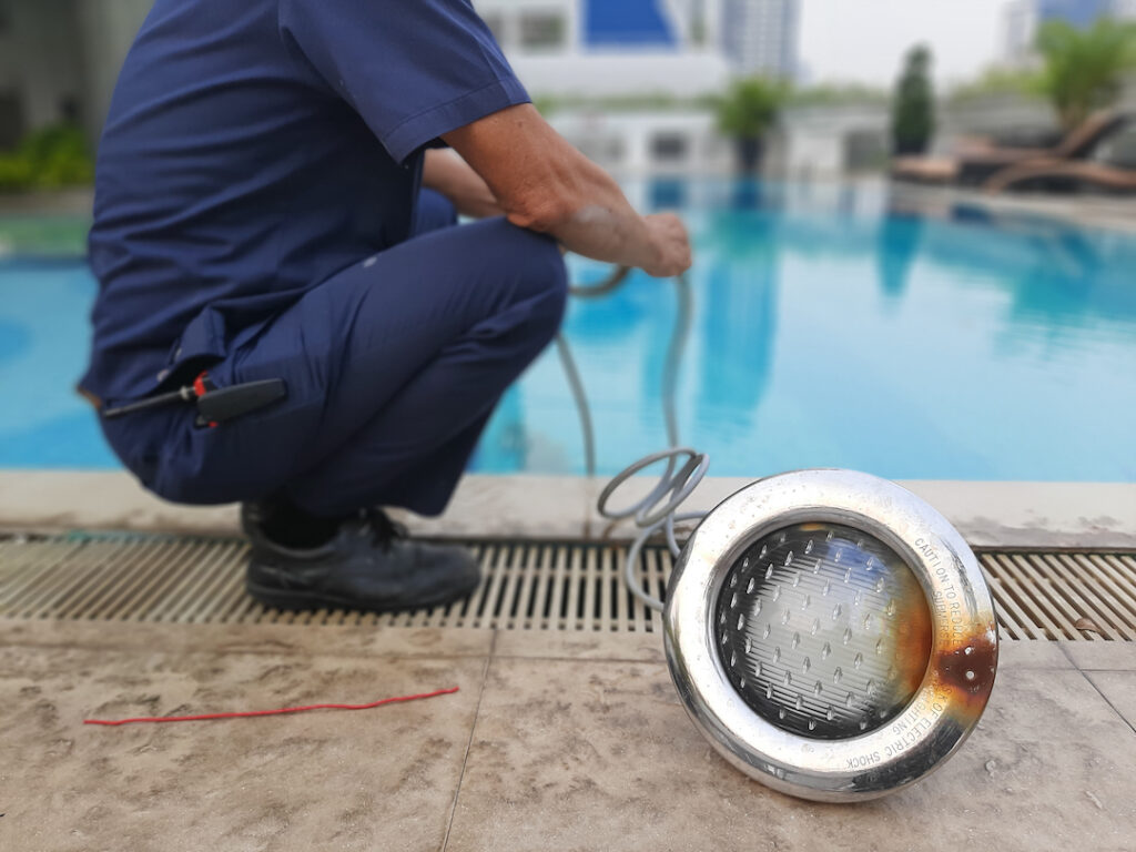 pool light repair with burnt pool bulb
